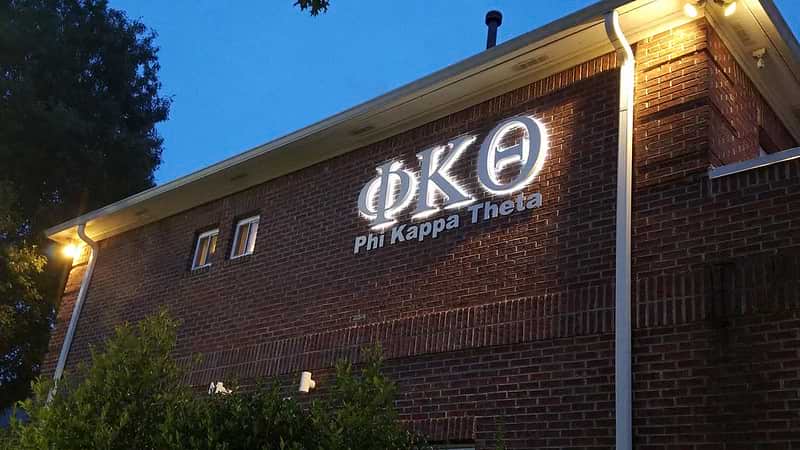 Outdoor Halo Lit Sign.jpeg Resized