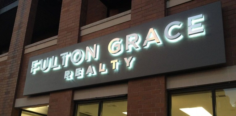 Outdoor Signs Featured Image